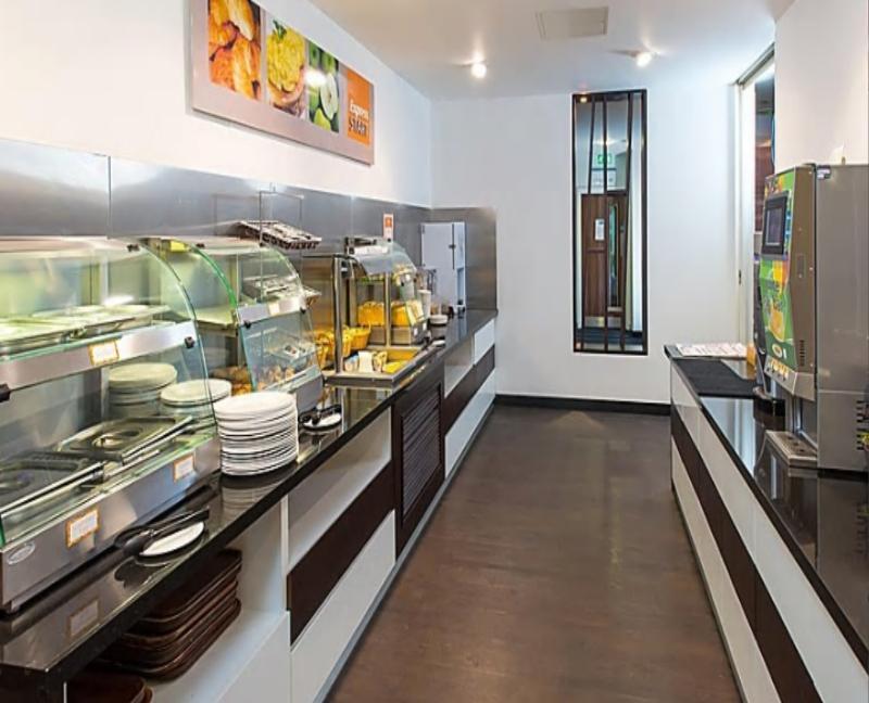 Holiday Inn Express Cambridge Duxford M11 Jct 10 By Ihg Esterno foto
